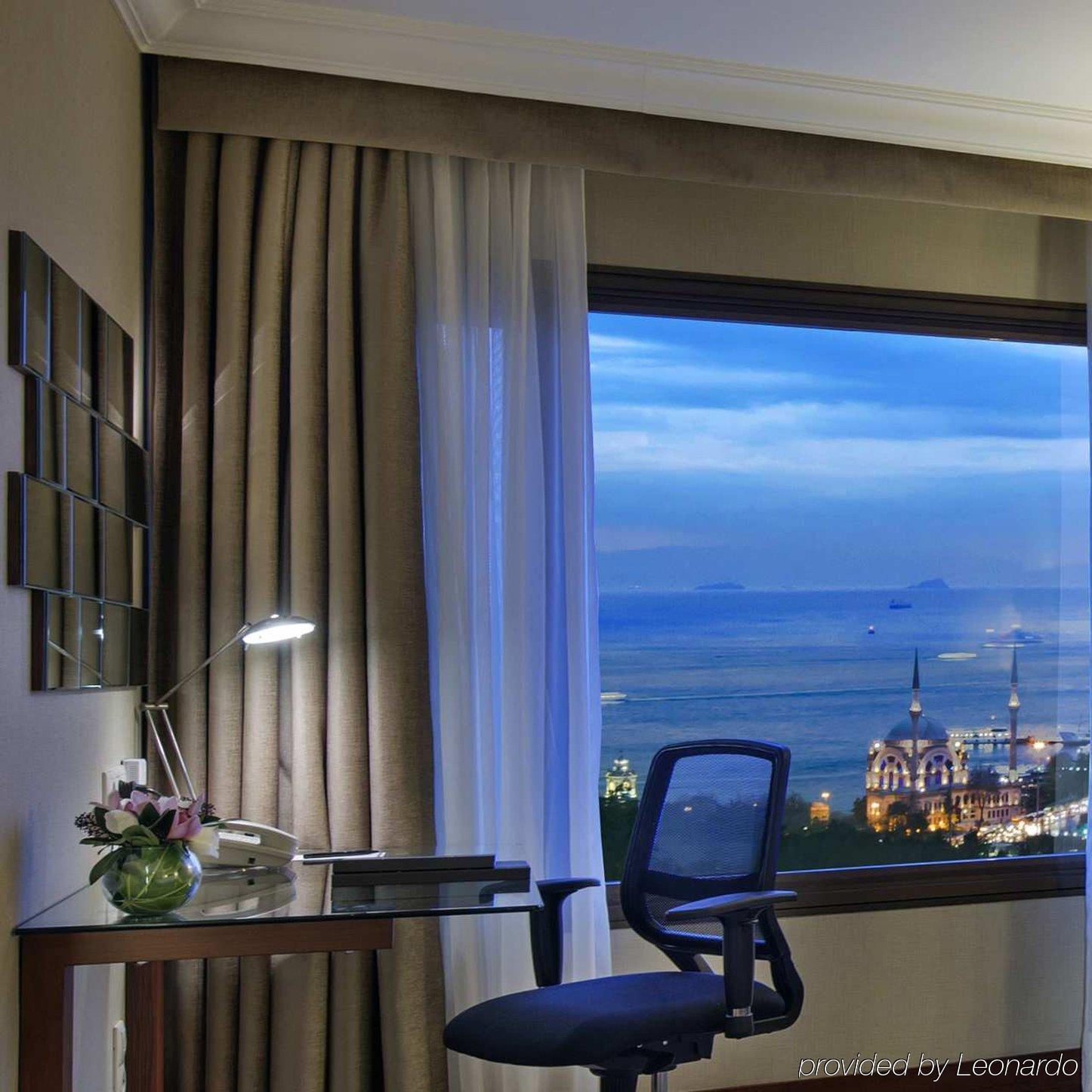 Hilton Parksa Istanbul Hotel Exterior photo