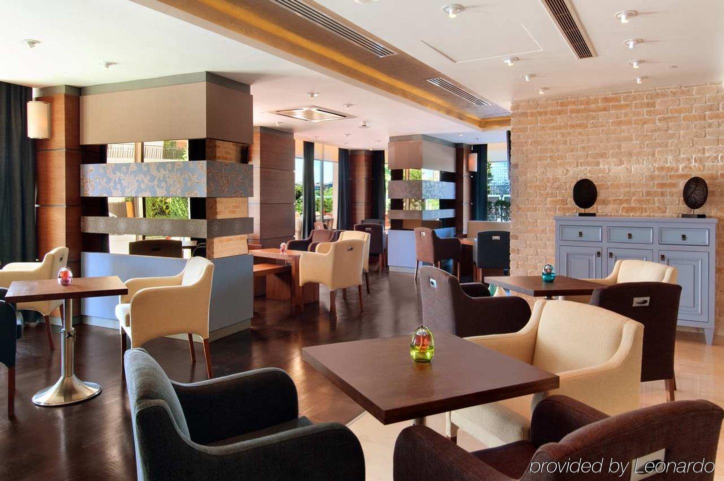 Hilton Parksa Istanbul Hotel Restaurant photo